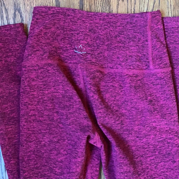 Beyond yoga workout leggings - Picture 3 of 3